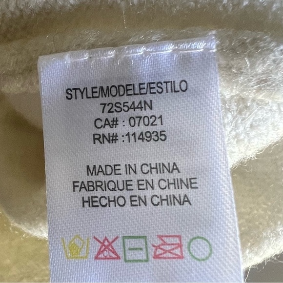 RDI Cream Colored Pearl Essence Deep V Women's Pull Over Sweater Size Large - Picture 5 of 5